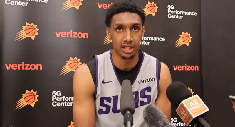 开云直播-邓恩：狄龙和杰伦-格林等球员在防守能带来&amp;quot;额外压迫性&amp;quot;